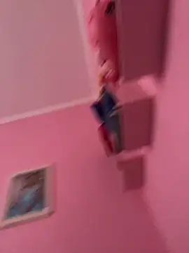 Snapshot of Juninlop chatting on 12/19/25, 11:01 Juninlop online show from 12/19/25, 11:01