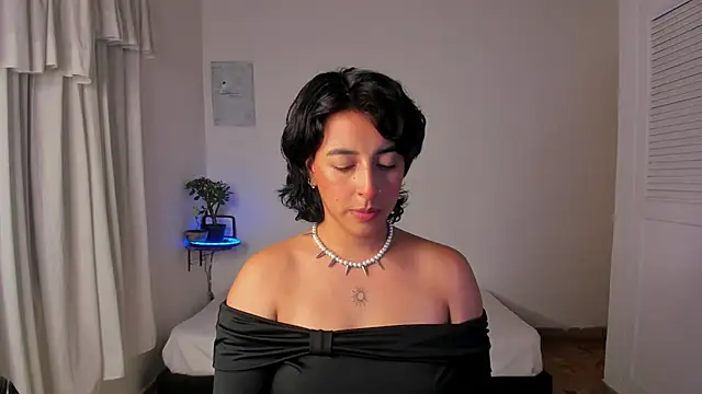 VictoriaAmelie online show from 11/22/25, 01:59