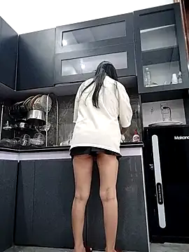   Anna    online show from 12/04/25, 01:37