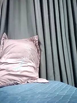   Anna    online show from 11/27/25, 03:34