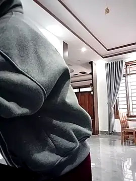   Anna    online show from 12/15/25, 01:11