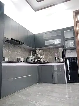   Anna    online show from 11/27/25, 01:39