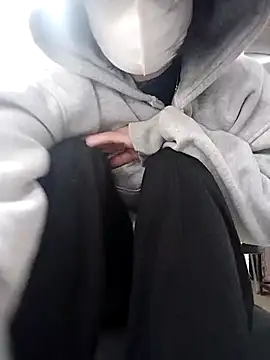   Anna    online show from 12/16/25, 05:55