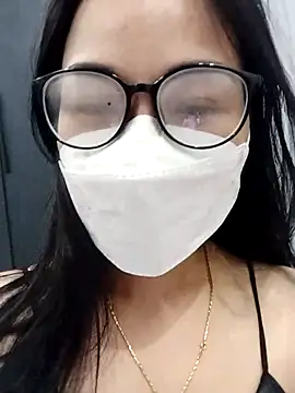   Anna    online show from 11/18/25, 05:38