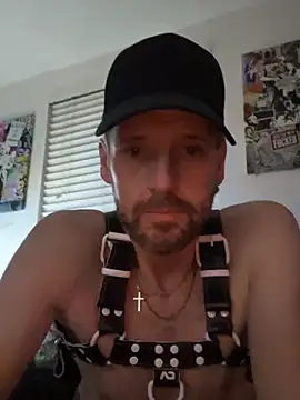 Snapshot of KentishLondoner chatting on 03/02/26, 02:34 KentishLondoner online show from 03/02/26, 02:34