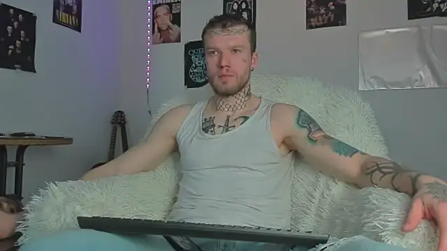 Huntall77 online show from 04/01/26, 03:30