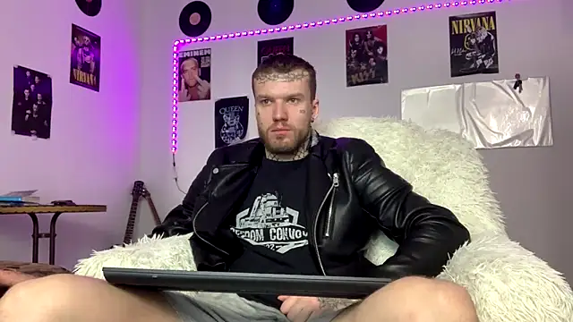 Huntall77 online show from 03/06/26, 05:02