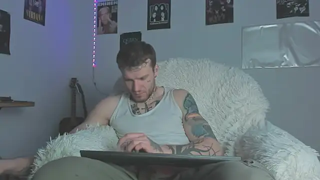 Huntall77 online show from 03/28/26, 04:52