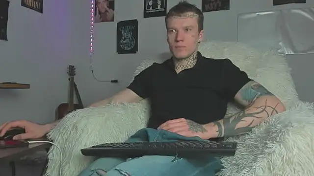 Huntall77 online show from 04/09/26, 03:52