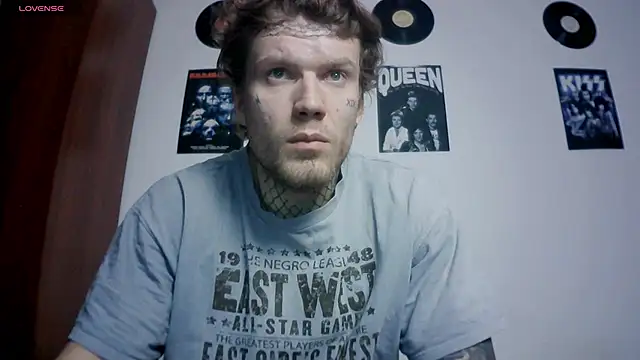 Huntall77 online show from 11/27/25, 02:50