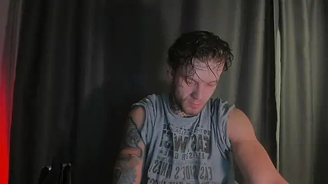 Huntall77 online show from 12/02/25, 03:47