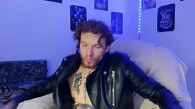 Huntall77 online show from 12/18/25, 08:01