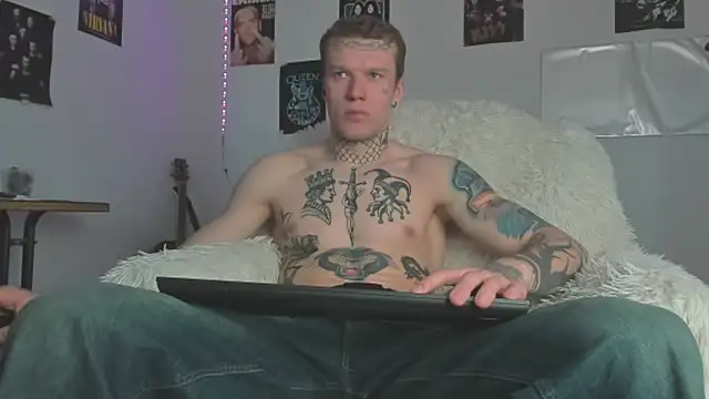 Huntall77 online show from 04/08/26, 04:47