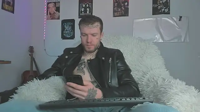 Huntall77 online show from 04/02/26, 04:52