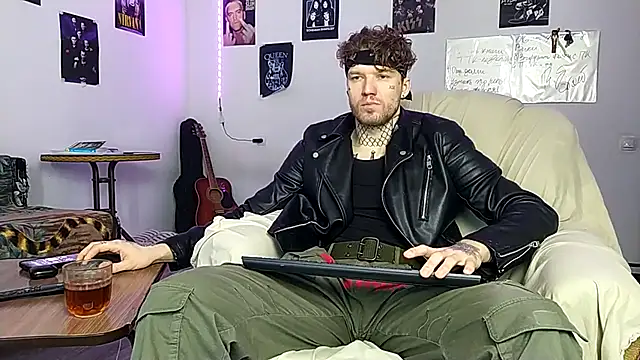 Huntall77 online show from 02/14/26, 05:29