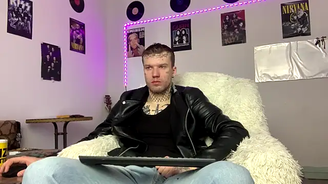 Huntall77 online show from 03/10/26, 05:44