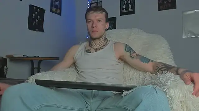 Huntall77 online show from 04/15/26, 01:22