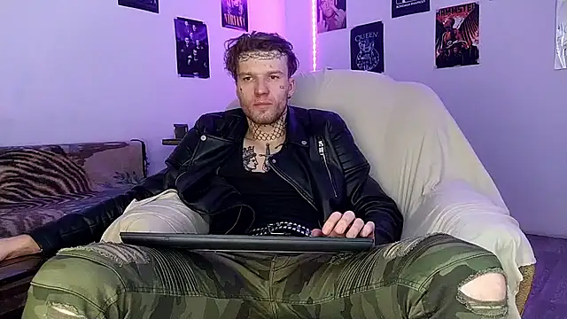 Huntall77 online show from 01/05/26, 05:27