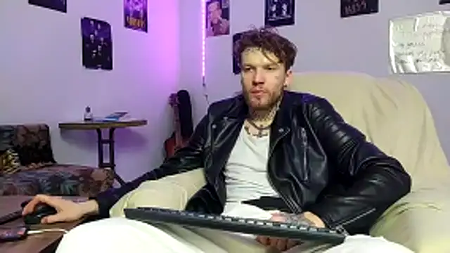 Huntall77 online show from 02/02/26, 05:34