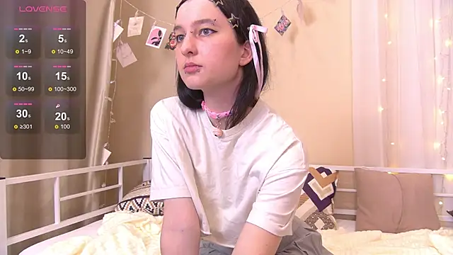 Snapshot of DarkParadisse chatting on 11/11/25, 06:19 DarkParadisse online show from 11/11/25, 06:19