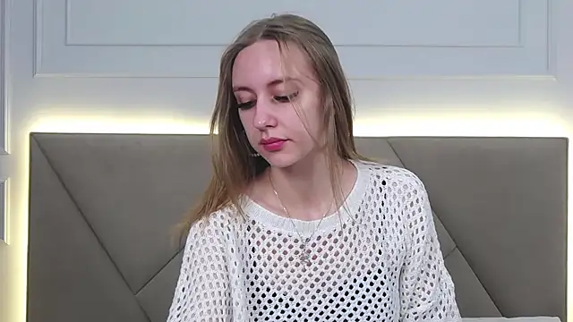 RachaelCute online show from 12/21/25, 04:25