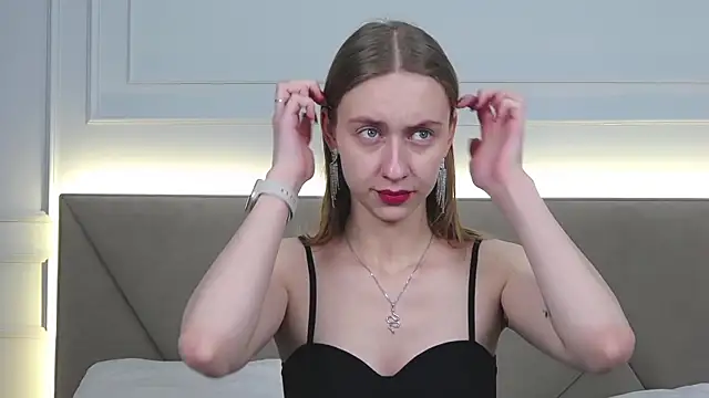 RachaelCute online show from 11/27/25, 04:46