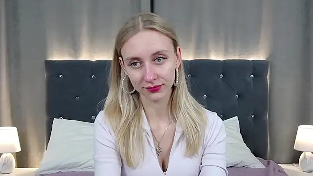 RachaelCute online show from 04/22/26, 04:19