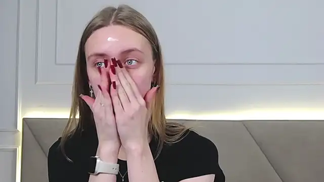 RachaelCute online show from 11/17/25, 04:27