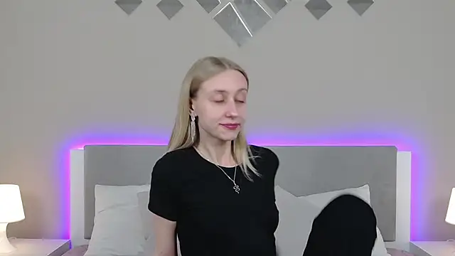 RachaelCute online show from 04/05/26, 11:06