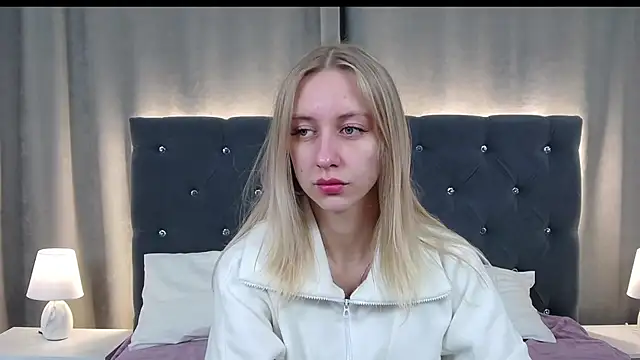 RachaelCute online show from 04/24/26, 04:14