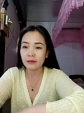 Feeling-hot online show from 03/10/26, 07:12