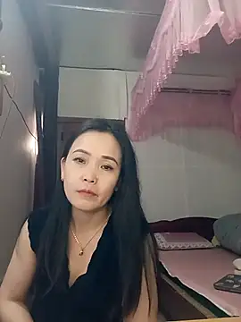 Snapshot of Feeling-hot chatting on 02/05/26, 07:37 Feeling-hot online show from 02/05/26, 07:37