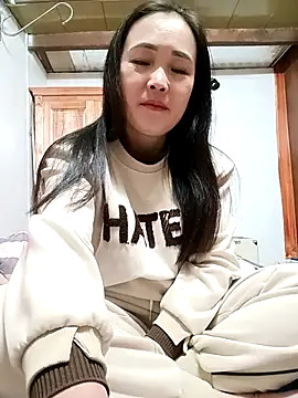 Snapshot of Feeling-hot chatting on 02/16/26, 03:32 Feeling-hot online show from 02/16/26, 03:32