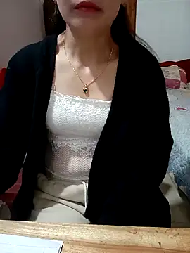 Feeling-hot online show from 12/21/25, 02:46