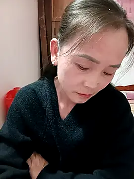 Feeling-hot online show from 12/20/25, 02:42