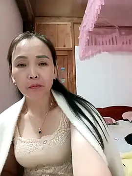 Feeling-hot online show from 12/19/25, 11:01