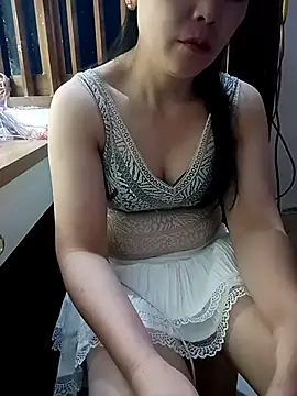 Feeling-hot online show from 04/22/26, 05:20