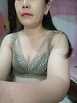 Snapshot of Feeling-hot chatting on 07/02/26, 02:12 Feeling-hot online show from 07/02/26, 02:12