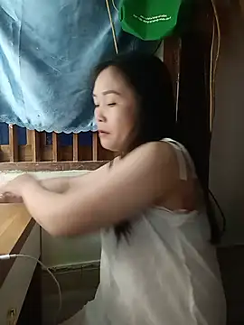 Feeling-hot online show from 05/14/26, 11:40