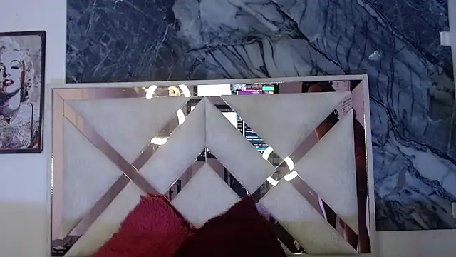 tael novacs online show from 11/27/25, 03:51