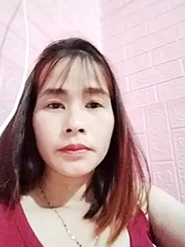 Swan-white123 online show from 11/22/25, 06:34