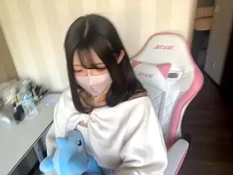 amu nyan cute online show from 11/14/25, 04:05