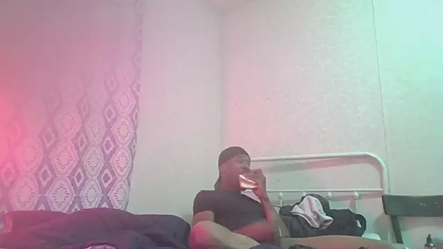 Snapshot of thatsmynega chatting on 11/11/25, 10:15 thatsmynega online show from 11/11/25, 10:15