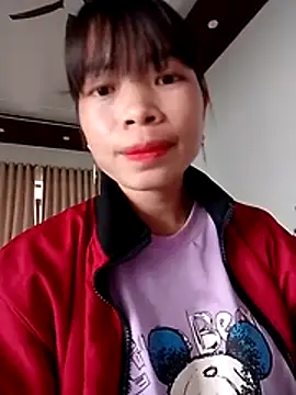 Snapshot of Nhi-2k chatting on 11/10/25, 08:19 Nhi-2k online show from 11/10/25, 08:19