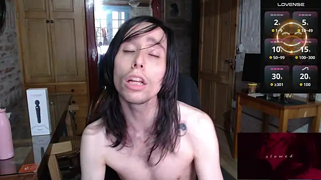 CaramelToy online show from 11/11/25, 04:13