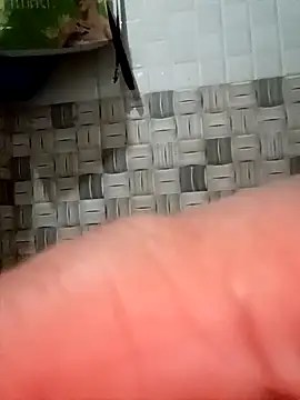 thuy-kieu online show from 12/15/25, 10:26