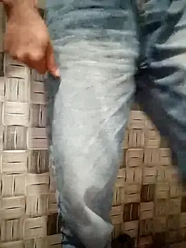 thuy-kieu online show from 02/14/26, 02:39