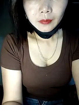 thuy-kieu online show from 02/22/26, 02:25