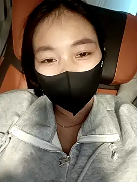 thuy-kieu online show from 12/17/25, 09:25