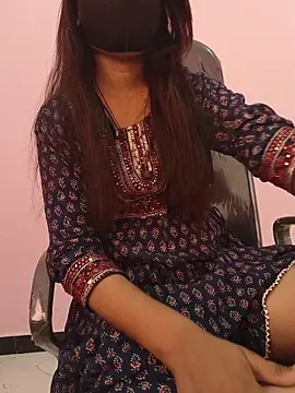 Iamyourdarling online show from 11/22/25, 06:01